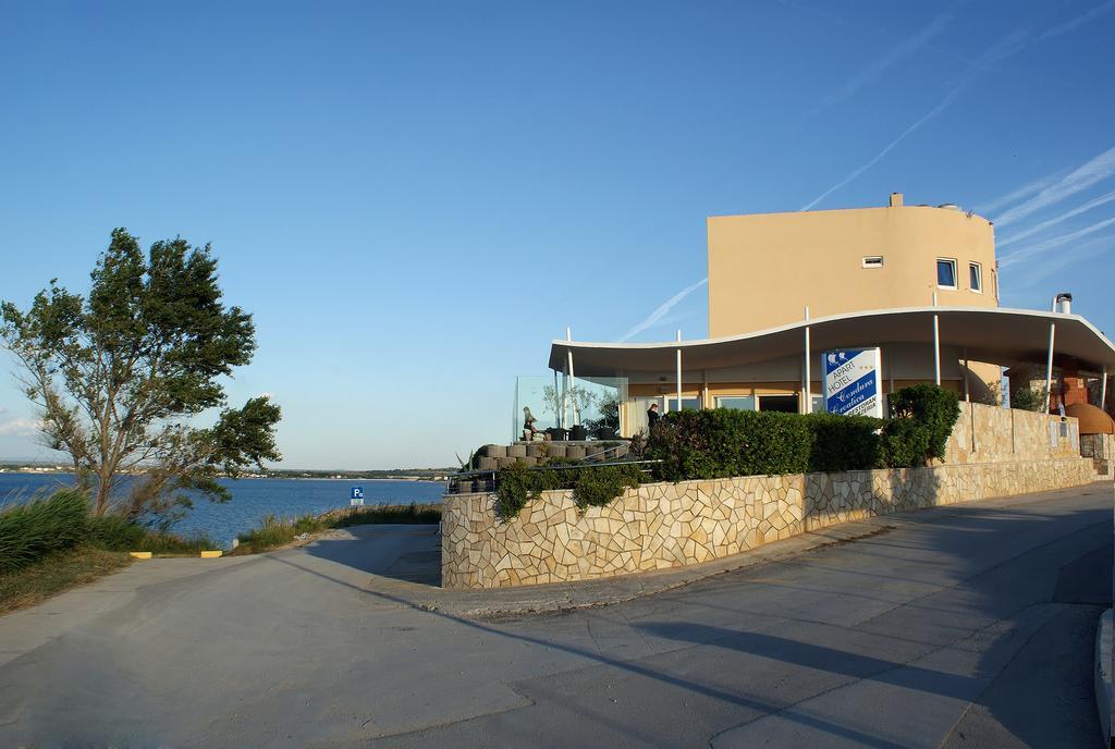 Apartments & Restaurant Condura Croatica Nin-Sabunike Dış mekan fotoğraf